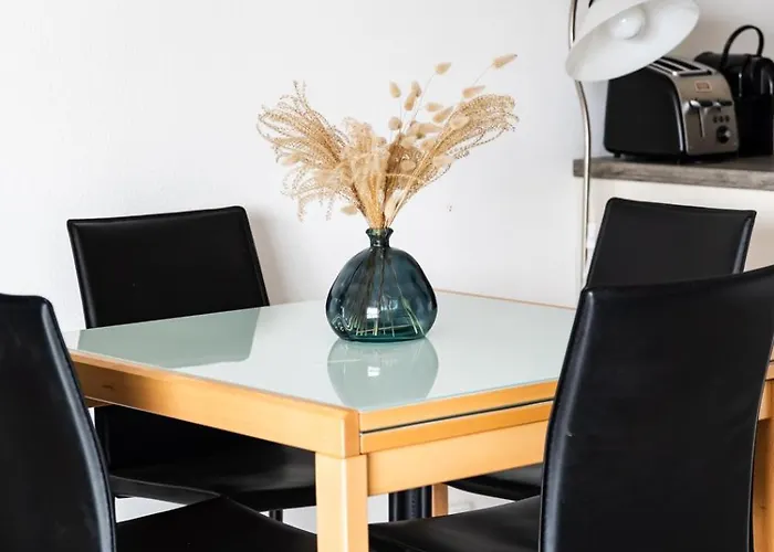 Aiguillon, 4 Pers, A 5min A Pied, Parking